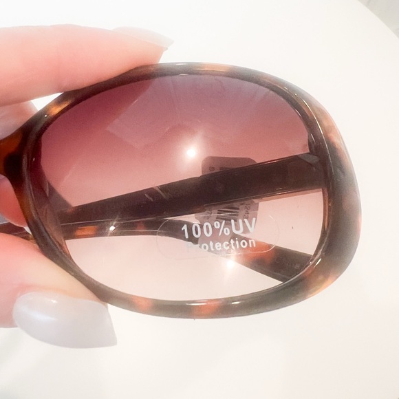 LOFT Brown Tortoise Sunglasses - Picture 3 of 6